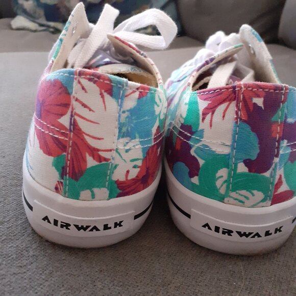 Airwalk Legacee sneakers women's size 10 tropical EUC - Picture 2 of 5